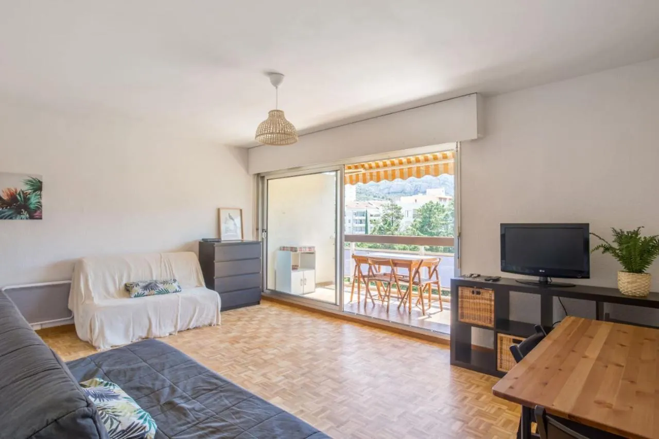 Spacious Studio W Sea View Terrace Near The Beach In Marseille Welkeys 0*,