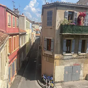 Le Coup De Foudre 1827 Appartement