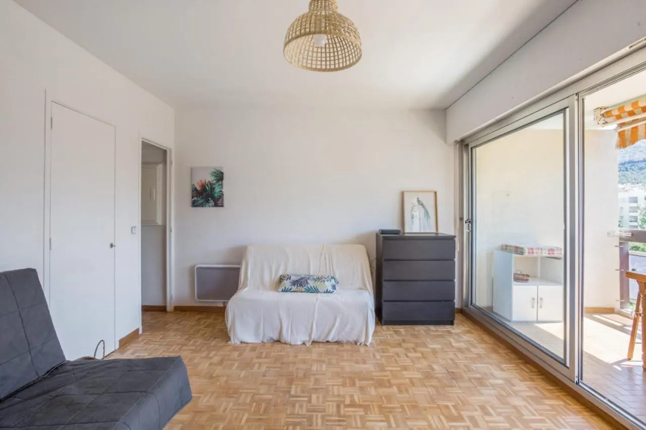 Spacious Studio W Sea View Terrace Near The Beach In Marseille Welkeys 0*,  France