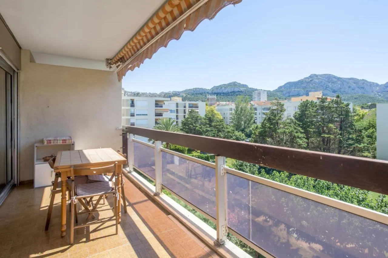 Spacious Studio W Sea View Terrace Near The Beach In Marseille Welkeys